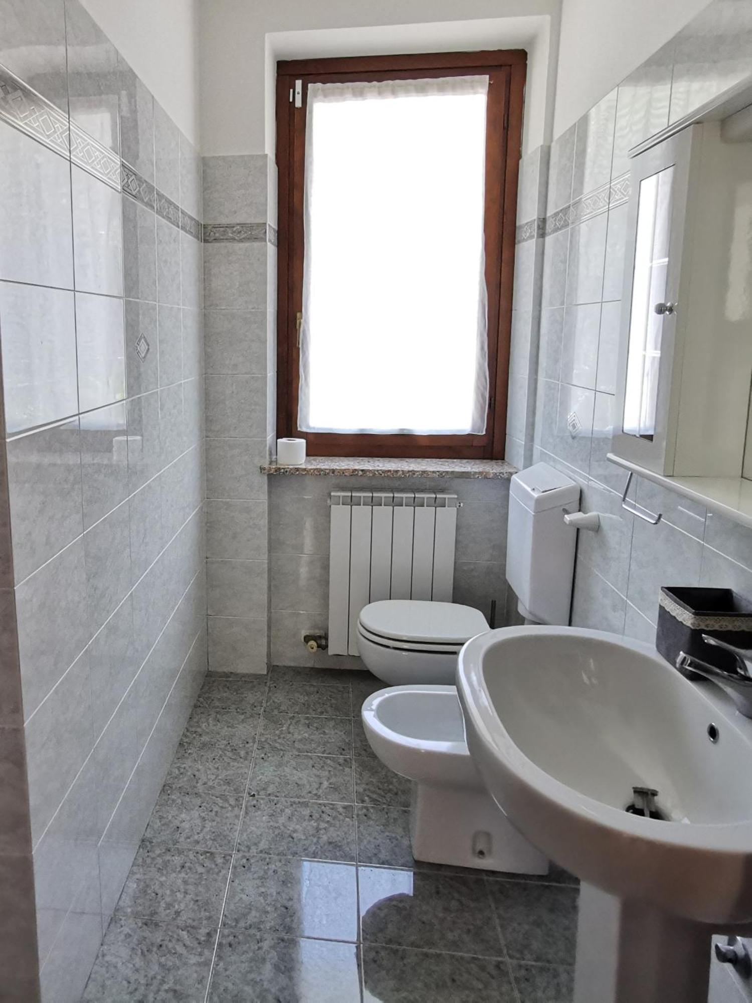 Appartamento Gelsomino Riva di Solto Esterno foto